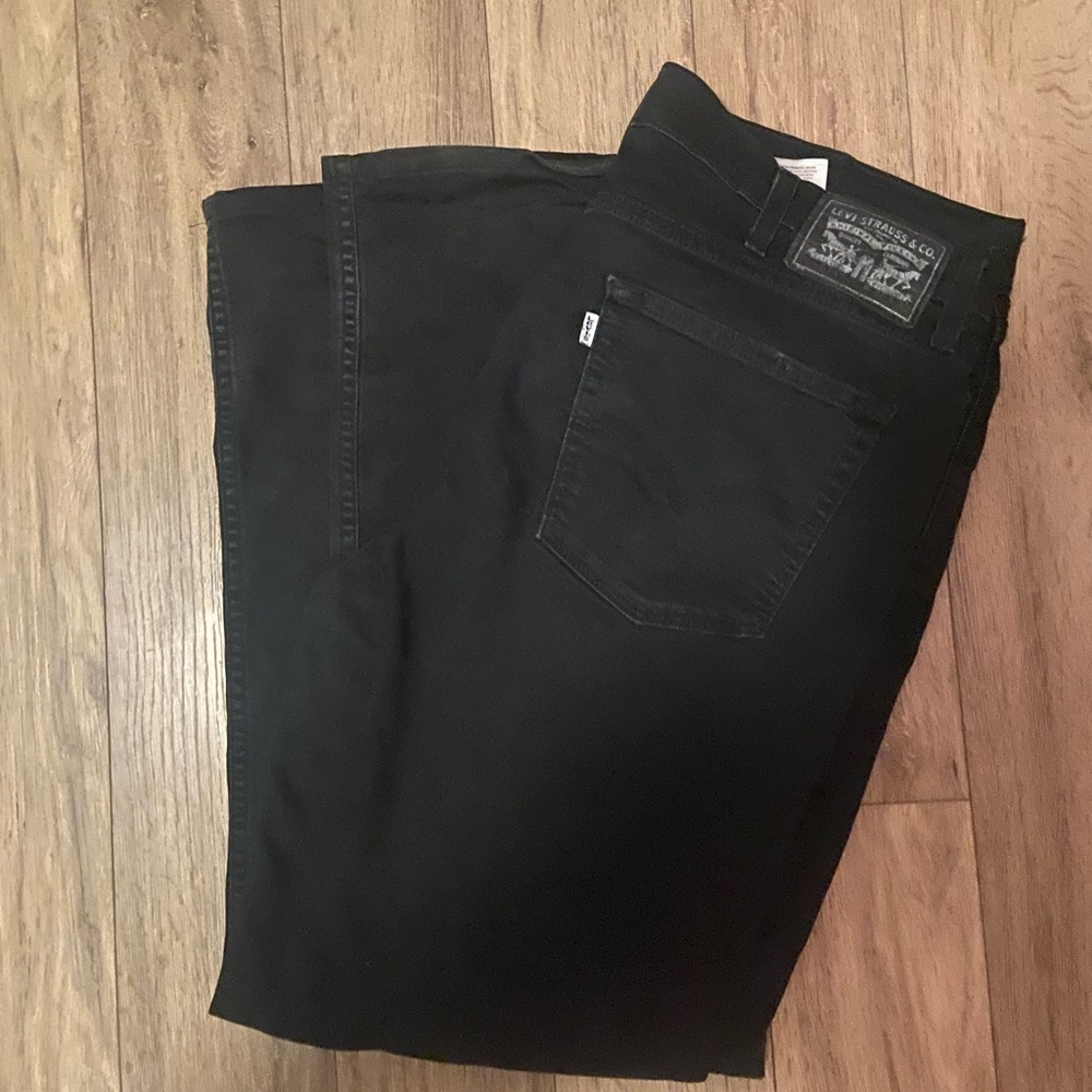 Black Levi jeans